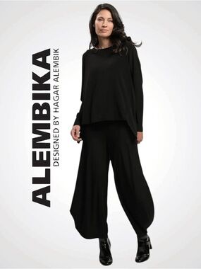 Alembika • Textured Essential Punto Pants || Large